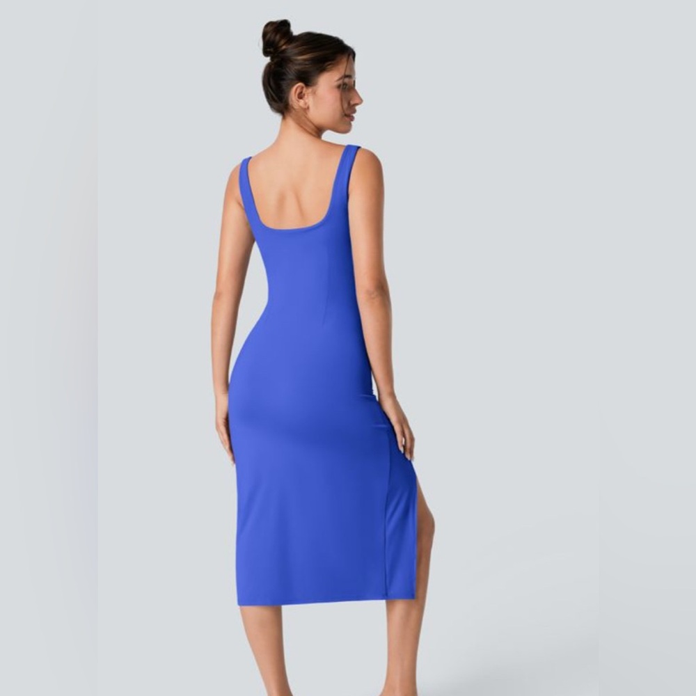 Halara Softlyzero™ Airy Square Neck Backless Corset Ruched Dress
Size Large
NWT - Picture 3 of 8